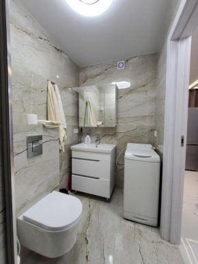 Renthouse Apartments 2
